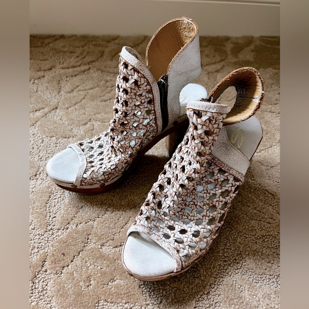 Sbicca shoes